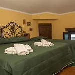 Il Castello Di San Sergio Nocleg ze śniadaniem
