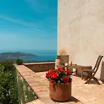 Il Castello Di San Sergio Centola