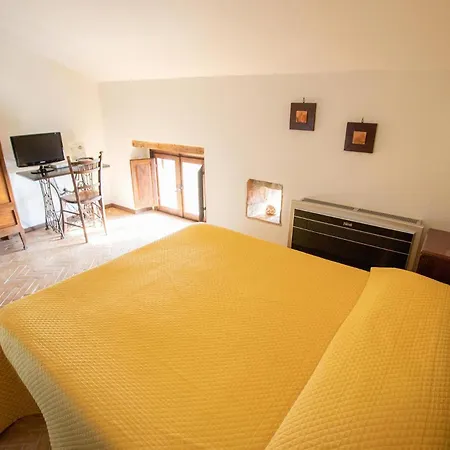 فندق مبيت وإفطار Il Castello Di San Sergio 4*