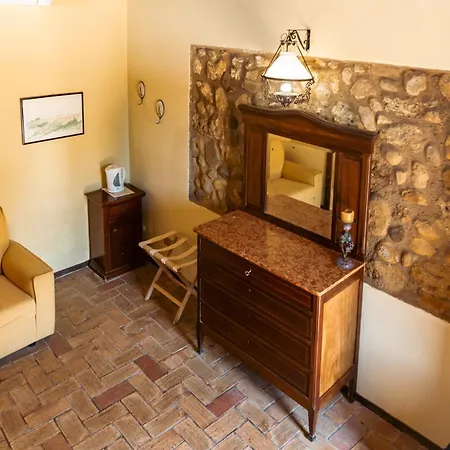 Bed & Breakfast Il Castello Di San Sergio 4*