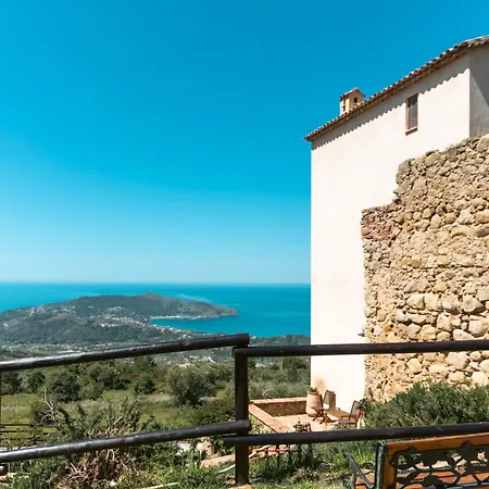 Il Castello Di San Sergio Couette-café 4*