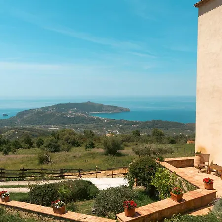 Il Castello Di San Sergio Bed & Breakfast 4*