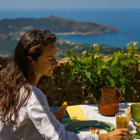 Il Castello Di San Sergio Couette-café