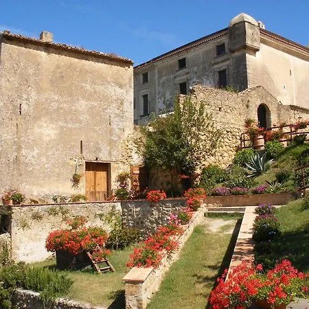 Il Castello Di San Sergio לינה וארוחת בוקר 4*