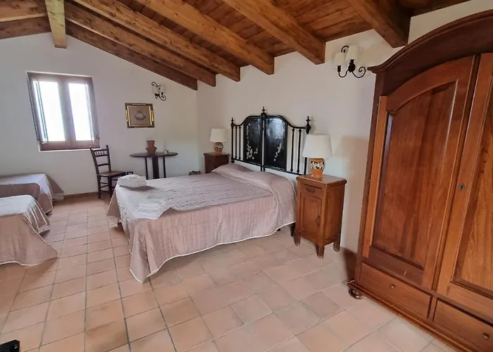 Il Castello Di San Sergio Nocleg ze śniadaniem Centola